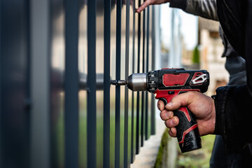 How to Start a Fence Installation
